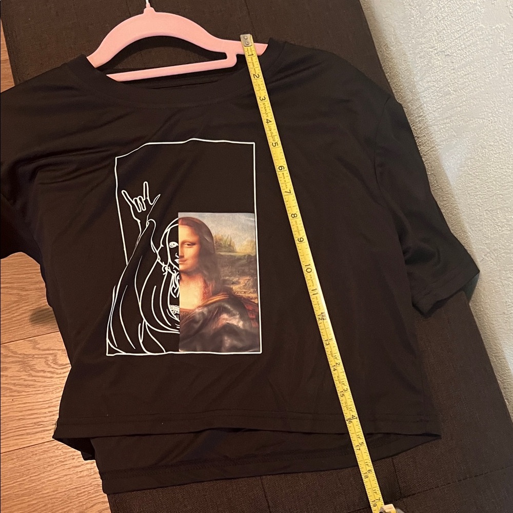 #072**Black Graphic Tee with Mona Lisa Print - Picture 3 of 6